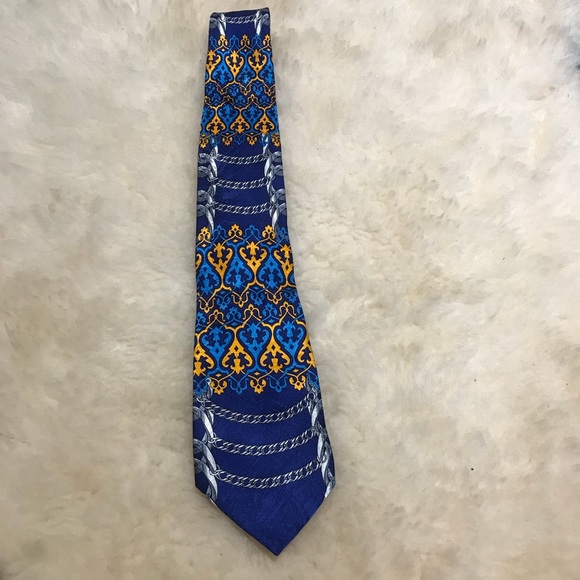Tie - Picture 4 of 5